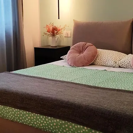 Apartamento Holidays Homes Rome Golf Aeb *